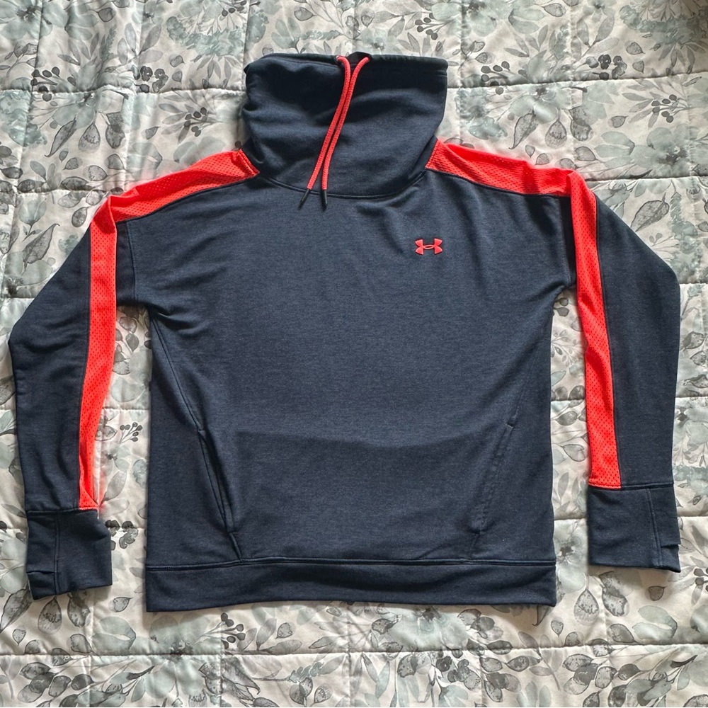 Under Armour Women's Performance Funnel Neck Sweatshirt - Medium - Loose Fit